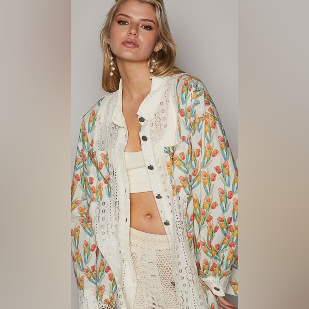 POL Tulip and Cream Lace Button-Up Top - Picture 8 of 11